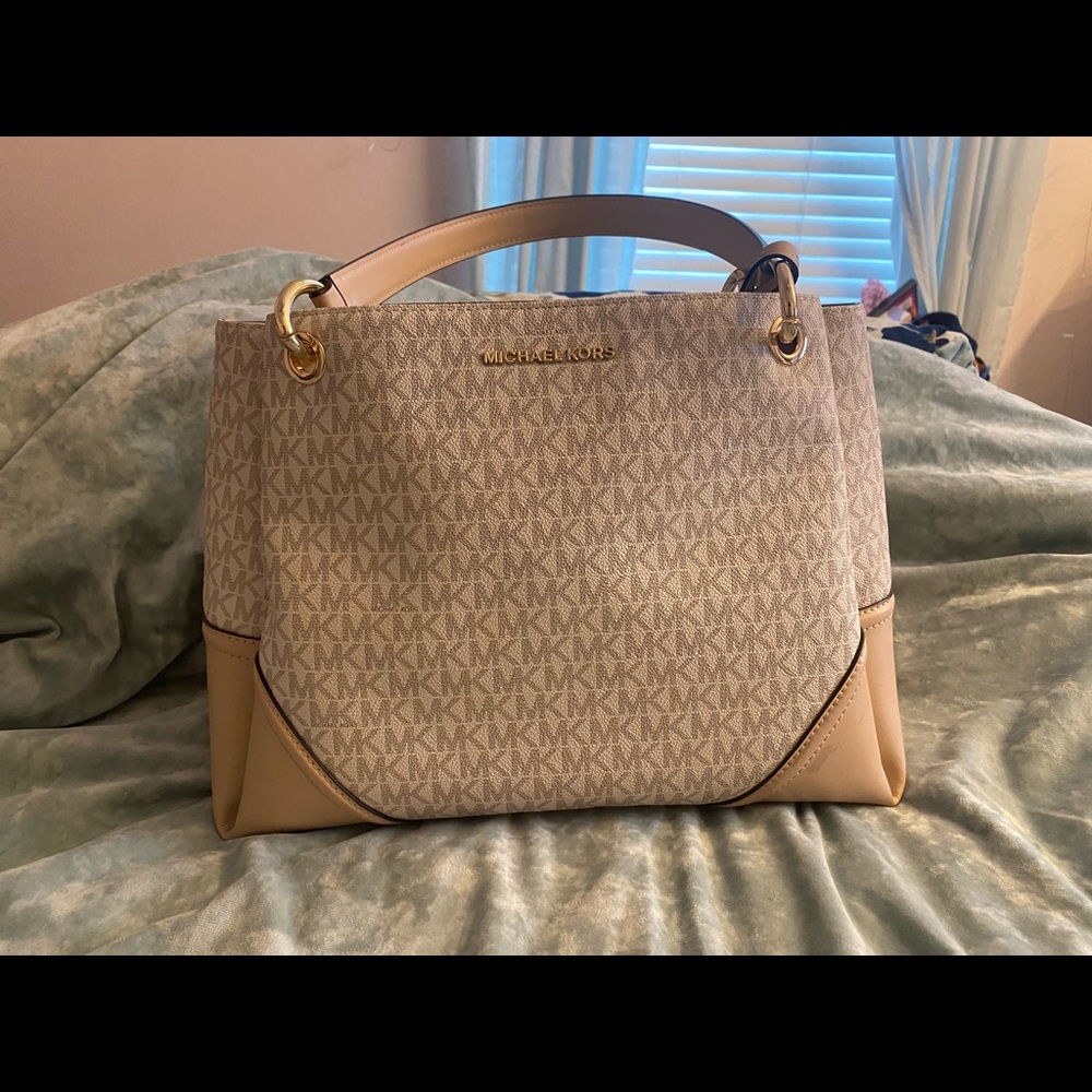 Michael Kors - Nicole Purse - Color vanilla